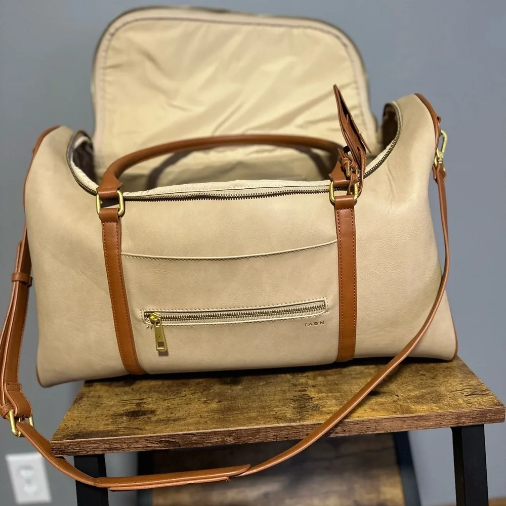 Fawn Design Cream and Tan Travel Bag Limited Addition - Picture 11 of 13